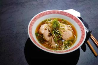 台南小吃登米奇林必比登推介 鴨肉焿、家常菜、創意麵食新上榜