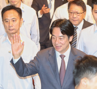 子弟兵接连出事衝击赖清德威信？黄暐瀚2层面分析吐12字