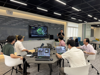 義大新生說明會24日起高雄台中台北接棒展開 輝達AI數位全方位升級教學