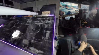 「最硬核遊戲玩家」打造坦克模擬器  裝填汽水瓶砲彈 