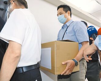 助理費規定含糊 藍綠白都怕