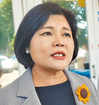 中央推國土法 張麗善護農民權益