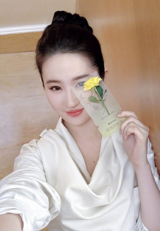 刘亦菲每每推出新作总能创造话题。（图/翻摄自微博）