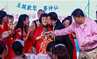 「阿姑」忍悲辦87歲壽宴五味雜陳！喊話賓客：見一次少一次