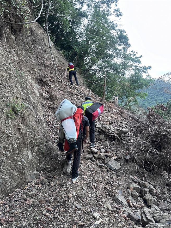 浸水營古道登山團40歲傷者。（台東縣消防局提供／蔡旻妤台東傳真）