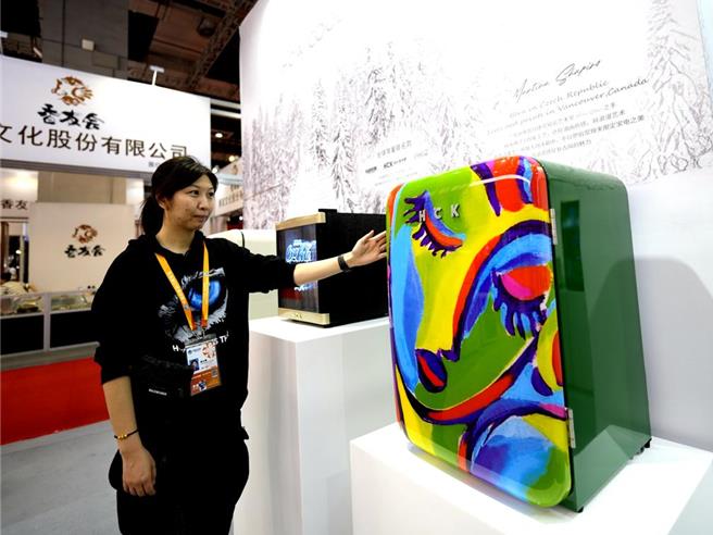 大陸學者王青預測，今年後期家電以舊換新資金將在8月底前全部下達，將對今年大陸第四季的家電消費形成較強拉動作用。（摘自新華社）