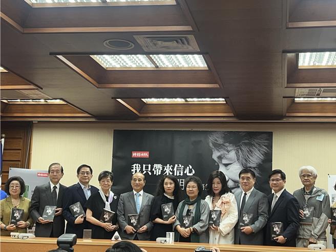 谈柯文哲 郝龙斌：他是失败的政治人物。曾薏苹摄