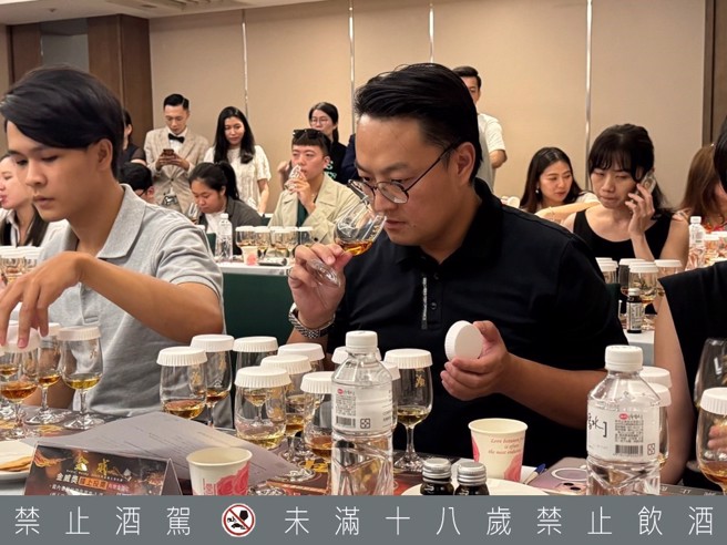 金威獎台北素人場次，TOP3分別為吉拉15年、波摩15年、百樂門15年，共3款獲得台北場青睞。（陳瑀倫攝）飲酒過量 有害健康