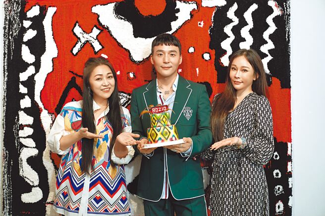 吴亦帆（左起）、黄一峰及温岚22日出席记者会。（理善艺聚空间提供）