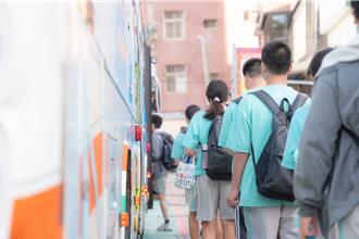 解決學生無車可搭困境 竹市南區通學專車9月中旬上路
