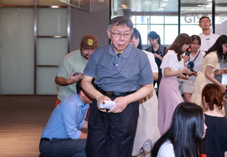 與黃珊珊討論辭立委？ 柯P：先讓她把善後小組工作做完