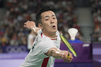 日本公開賽》西本拳太掉球拍！「這樣打」也過網 影片太經典