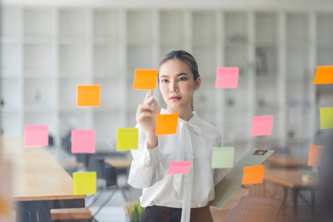 紫微斗數老師姚本軍指出，龍、兔、虎、馬4生肖下半年將要重新調整思想和觀念。（示意圖：shutterstock／達志）
