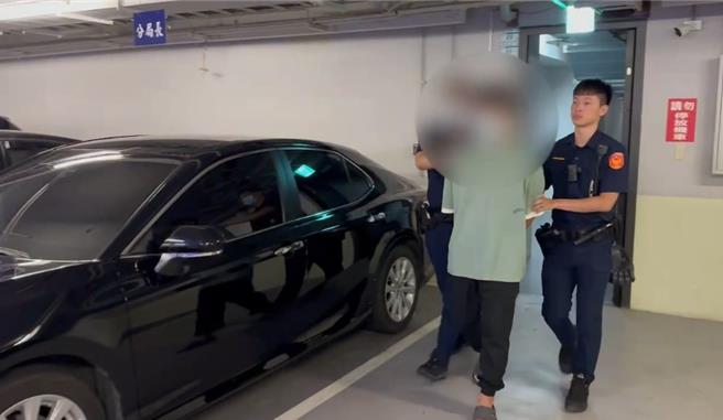 警询后，康男被依伤害等罪嫌移送台北地检署。（新店警分局提供）