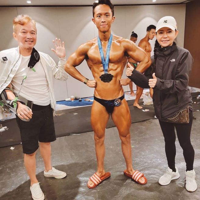 孙安佐热爱格斗、健身，父母曾亲自看他比赛。（sun_gojo99 IG）