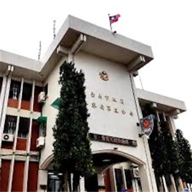 台南市传出6个月大男婴突然昏迷，家长质疑保母虐待，报警处理。(摘自脸书)