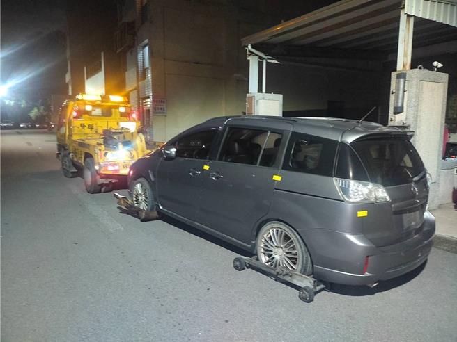 台中市警局第六分局近日执行「净牌专案」，特别结合智慧警勤辅助系统（车辆辨识系统）清查，成效颇佳。（警方提供）