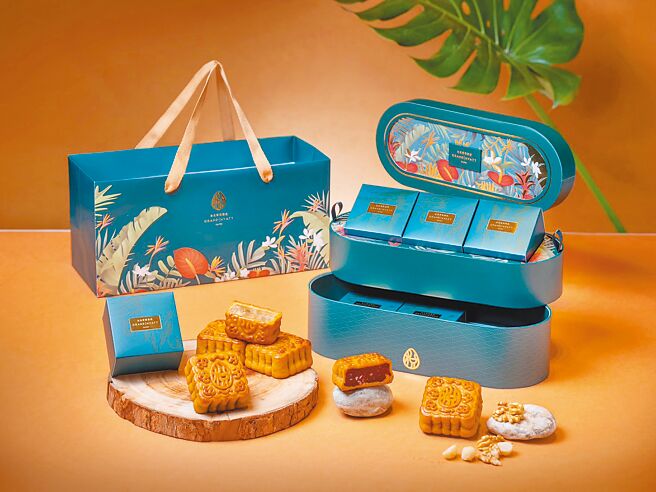 Global Mall环球Online推君悦酒店「碧悦丰华中秋月饼礼盒」，原价2145元、优惠价1530元。（Global Mall提供）