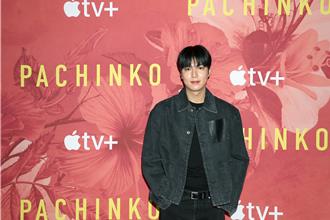 獨／李敏鎬驚喜預告明年將訪台　秀「太空漫步」承諾教記者跳舞