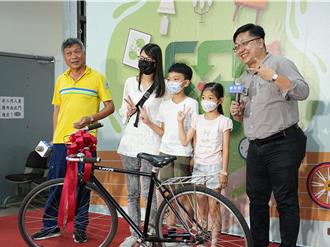 北市再生家具拍賣今登場 精品單車千元起標民眾搶翻