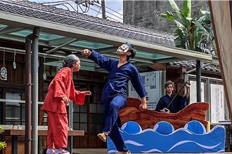 竹縣龍瑛宗文學館館慶 玉米雞劇團演出洋溢歡笑聲