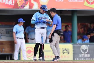 中職》手指消腫重回先發鎮守游擊 張育成能比賽好開心