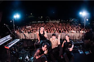 叭叭嘉年華傻子與白痴壓軸登場　春麵樂團直呼回春皮秒都不用打了