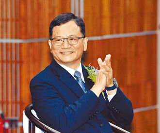 土銀新任董事長何英明 40年勵志土銀人 會做事更會做人