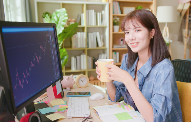 摩羯座、獅子座、水瓶座和處女座的女生個性獨立、內心強大，凡事習慣只靠自己。（示意圖：Shutterstock／達志）