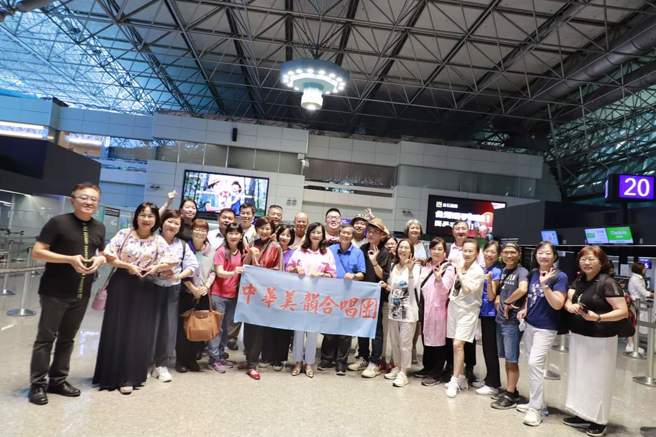 中華美韻合唱團赴上海演出。（作者提供）