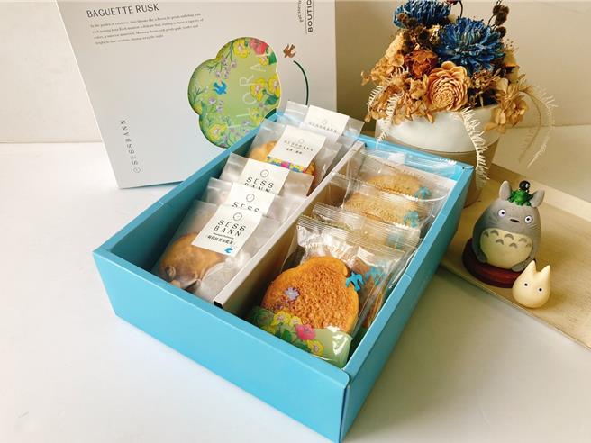 秋月馥雅禮盒含19號國產奶油製太妃糖脆餅與法式經典脆餅。（食拾盼提供）