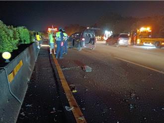 国3南向大溪段沿途掉砂石 害惨后方12辆车酿4人伤