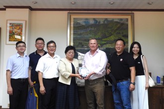 加州环境与经济基金会参访臺南大学 搭建循环回收技术迈向北美市场