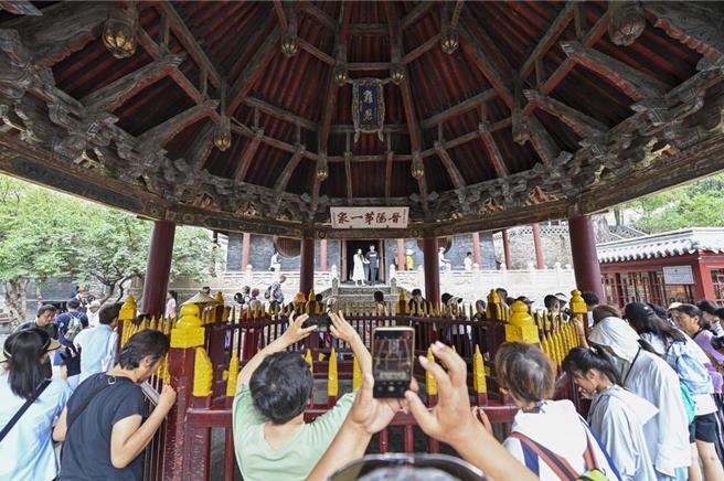 拥有2500多年建城史的太原，是大陆国家歷史文化名城。（摘自新华社）