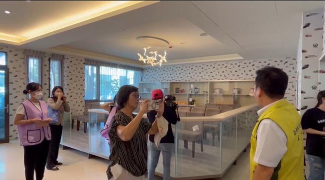 宜蘭分署今（26日）首次法拍屋帶看，參加民眾覺得很特別，大幅提升購買意願。（行政執行署宜蘭分署提供／吳佩蓉宜蘭傳真）