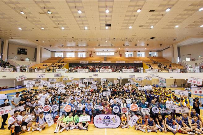 「2024原客青少年三对三篮球赛」全国总决赛24日在新竹市立体育馆举行。（苗栗县政府提供／谢明俊苗栗传真）