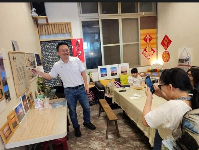 柠檬冰站的创意混搭冰沙。(翻摄苏俊宾脸书／蔡依珍桃园传真)