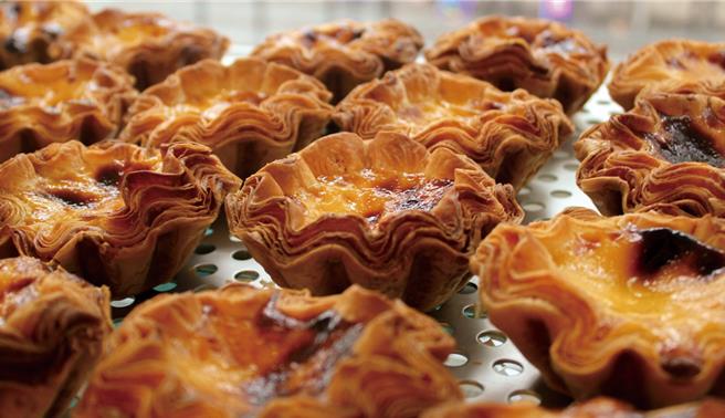 可頌蛋塔名店COMEME新光三越台中中港店，9月1日開幕。（新光三越提供）