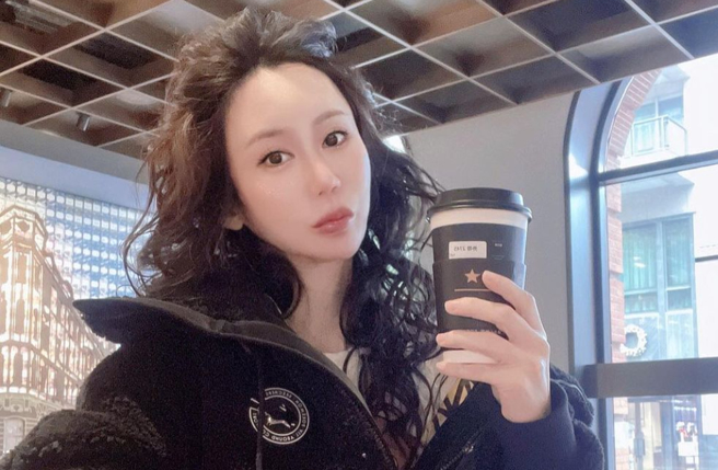 安晨妤遭指介入他人婚姻，当事男医师帮忙发声明驳斥正宫。（图／IG安晨妤）