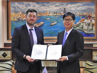 愛丁堡通過「友好高雄」案 陳其邁：互惠城市合作關係