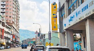 台中 拉生下楼梯 再爆幼儿园不当管教