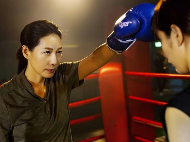 電影中將林郁婷的心情放進台詞裡，成為丁寧飾演的教練告訴選手的話：「打一萬次會怕，就打兩萬次。」（圖／翻攝自《倒數回擊》臉書）