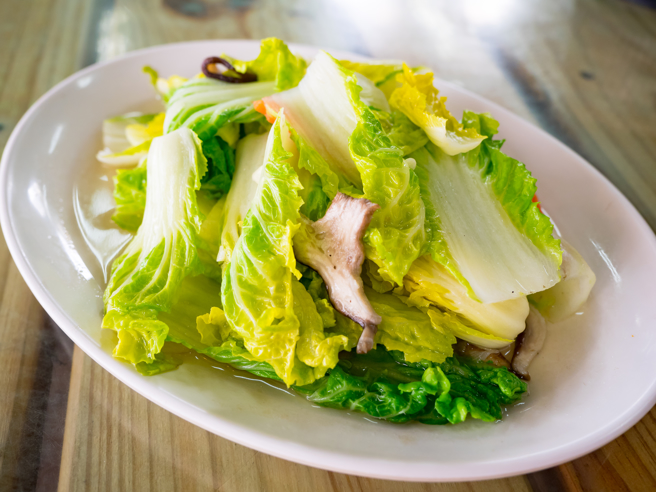 冷压初榨的油经「油水炒」的方式，依然能保留住油品的营养。（示意图，Shutterstock／达志）