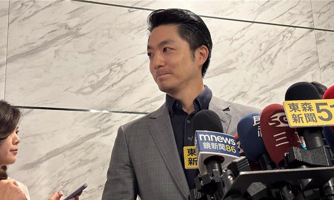 台北市长蒋万安积极力邀，终让二姊点头。（图／中时资料照）