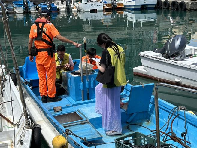 法务部行政执行署宜兰分署联合拍卖会将于9月2日上午10时登场，图为协助走私毒品的「渔顺66号」动力舢舨船。（法务部行政执行署宜兰分署提供／徐佑升基隆传真）