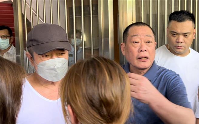 屏东县议长周典论力挺鸿海创办人郭台铭参选总统，却涉嫌违反总统选罢法连署行贿罪，屏东地院27日判周有期徒刑4年、褫夺公权6年。（谢佳潾摄）