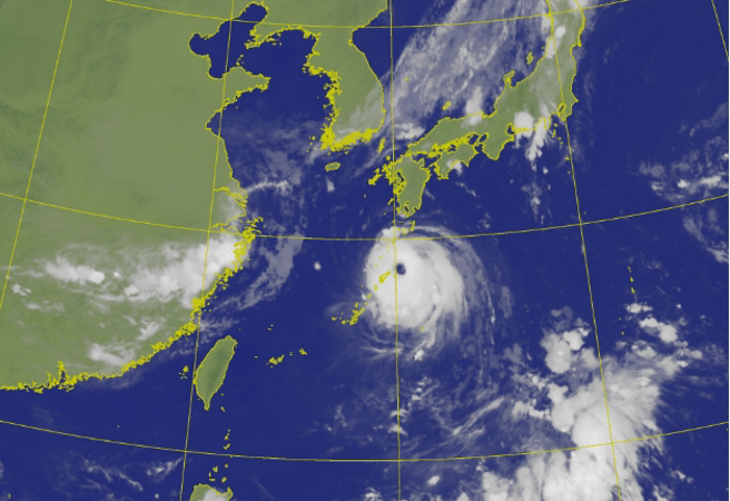 美國模式稍早預測中颱珊珊會鬼轉西南方登台，引起熱議。(圖／氣象署)