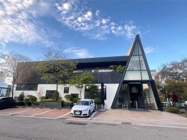 位于单元二的「JL Studio」餐厅，摘下台中唯一米其林「三星」殊荣。图／曾丽芳