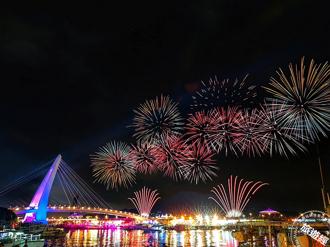 淡水漁人碼頭「文蛤美食」盛宴 品嚐在地料理賞夏夜美景