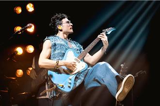 鳳小岳巡迴人氣夯 《披荊斬棘4》隊長尤長靖示愛：愛你U